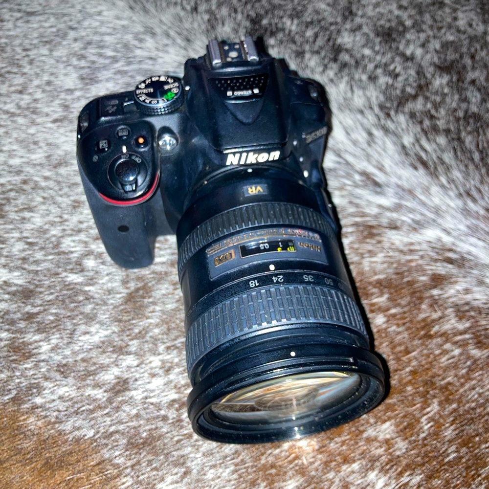 Nikon D5300 with Nikor VR Lens